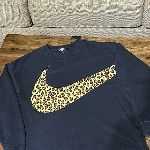 Nike Leopard Print Check Swoosh Black Sweatshirt Top L/S Round Neck WMN SM - Picture 2 of 5